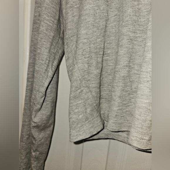 NEW Universal thread gray long sleeve ribbed shirt XXL 2XL cropped - Picture 2 of 8